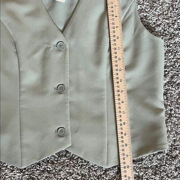 NWT Abercrombie and Fitch Sage Button Up Vest in Size Large - Picture 8 of 9